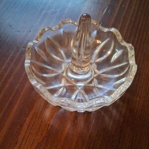 Elegant Clear Glass Ring Holder